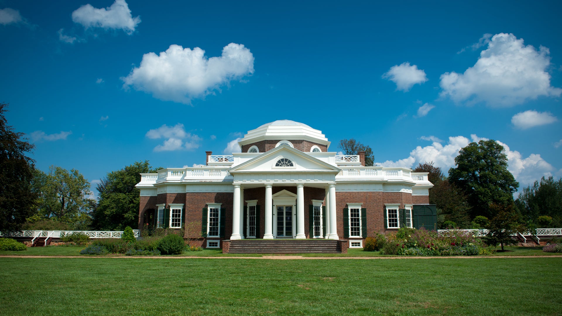 Explore Monitcello in Charlottesville Virginia